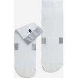 ON Running Ultralight Mid Sock 1 M White | Black