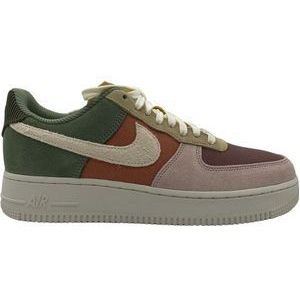 W Nike Air Force 1 '07 LX - Oil green / Pale Ivory - maat 37.5