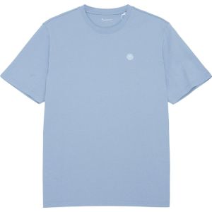 Knowledge Cotton Apparel - T-shirts - Loke Badge Tee Asley Blue voor Heren van Katoen - Maat L - Blauw