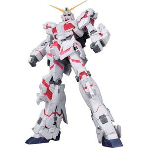 Gundam Real Grade 1:144 Model Kit - Unicorn Gundam