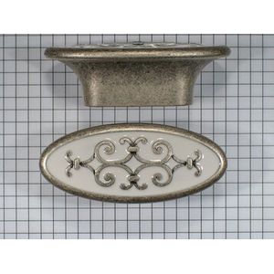 Knop ovaal oud zilver met wit emaille inleg