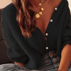 Herfst- en Winter Kleur Basis Multifunctionele Stijlvolle Trui met Schelpknopen Ronde Hals Vest Inclusief Wol