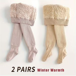 2-Pack Meisjes Fleece-Gevoerde Winter Warme Dikke Thermische Sokken - Zachte Pluche Boord, Elastische Pasvorm & Comfortabel voor Buitenactiviteiten, Herfst/Winter, Zwart & Wit, Wintersokken