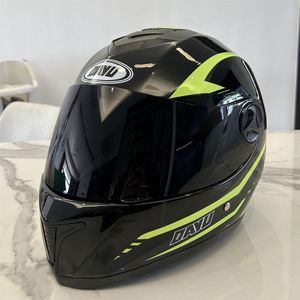 1 stuks DAYU Integraalhelm Motorhelm met Dubbele Vizieren, Gemaakt van ABS Materiaal, Biedt Warmte en Bescherming voor Volwassenen.