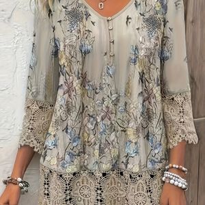Plus Size Bloemenprint Kant Steek T-shirt, Elegante Voorkant 3/4 Mouw V-hals Top Voor Lente & Herfst, Vrouwen Plus Size Kleding