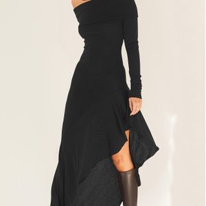 Mouwloze jurk met off-shoulder halslijn, elegante asymmetrische jurk met rug en , dameskleding