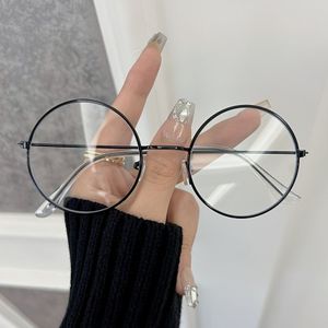 Chique Vintage Ronde Doorzichtige Lenzen Bril voor Vrouwen & Mannen - Retro Ovaal Metalen Montuur, Modieuze Transparante Brillen