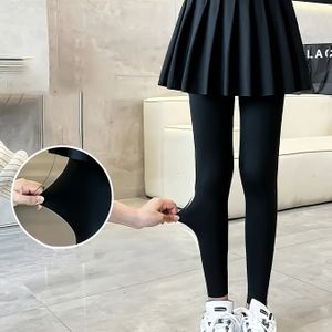 Meisjes Twee-Delen Rok en Leggings Set - Zwarte Stretchy Yoga Broek met Witte Sneakers, Perfect voor Lente en Herfst, Yoga Broek voor Meisjes