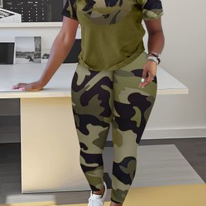 Camouflage Ronde Hals Korte Mouw T-Shirt met Slim Fit Broek Set, Casual Outfit voor Vrouwen