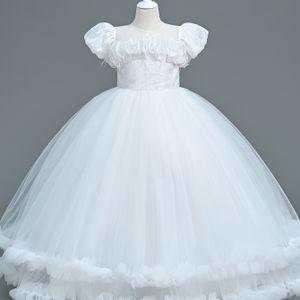 Jurk met een fluffy tulle ontwerp, stijlvolle jurk voor meisjes, elegante avond uitvoering prinses jurk.