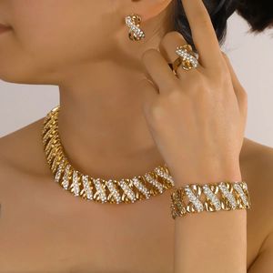 -Oosterse en Europese Luxe Sieraden Set voor Vrouwen, Elegante Ketting en Armband Combo voor Dagelijks Gebruik, Feesten, Muziekfestivals, Vakanties, Bruiloften en Feestelijke Gelegenheden