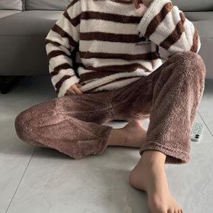 Herenset met Eenvoudig Beer-Thema, Casual Pyjama Set, Warme Flanellen Loungewear, Met Een Lange Mouwen Ronde Hals Top en Loszittende Broek, Perfect voor Herfst en Winter Buiten