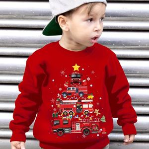 Gezellige Jongens Fleece-Gevoerde Sweatshirt met Feestelijk Brandweerwagen Kerstboom Ontwerp - Casual Lange Mouwen Pullover voor Herfst/Winter, Polyester, Ronde Hals, Kerst Sweatshirt