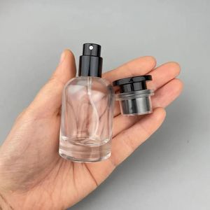 50 ml glazen navulbare parfumfles met cilindrische subfles - Reisbare draagbare parfumverstuiver - Monsterfles - Geen geur