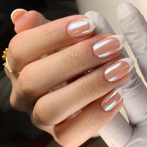 Geglazuurde Donut Witte Franse Tip Plaknagels Ovaal, Nude Chroom Nagels Plaknagels voor Vrouwen, Aurora Zachte Nagels Korte Lengte, Reflecterende Spiegel Acrylnagels Lichtgewicht Perfecte Pasvorm