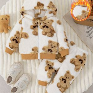 Gezellige Beer-Thema Fleece Hoodie & Broek Set voor Jongens - Warm, Schattig Cartoon Ontwerp voor Herfst/Winter Uitjes, Lange Mouwen, Geschikt voor Buiten, Perfect voor Buitenactiviteiten
