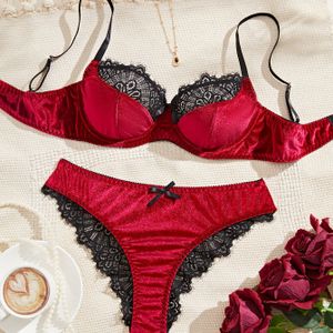 Vrouwen Elegante Rode Kant BH en Slip Set - Sexy Kant Rand, Kleur, Kant Details, Perfect voor Herfst en Winter, Lingerie Set|Elegante Lingerie|Kant Rand Detail
