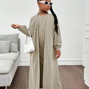 Meisjes Kleur Geborstelde Gestreepte Taille-Vastzittende Jurk en Kleur Lange Vest Set - Comfortabele Voering, Machinewasbaar - Perfect voor Herfst en Winter
