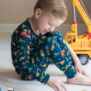 Jongens Herfst- en Winterhuisoutfit met Auto, Graafmachine Printpatronen, Lange Mouwen Pyjama Set voor Najaar/Winterseizoen, Handgesneden Design, Perfect Cadeau Voor de Feestdagen