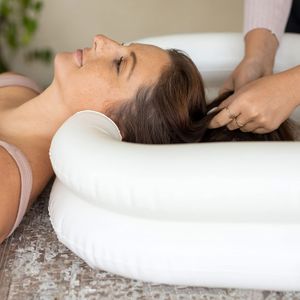 Draagbare Opblaasbare Haarwasbak - Ideaal voor Kapsels, Kleuren & Thuisverzorging | Perfect voor Ouderen, Gehandicapten, Zwangere & Bedlegerige