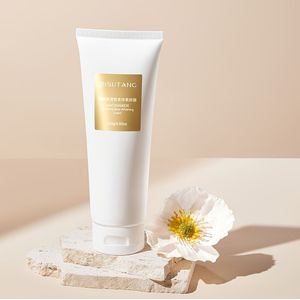 Niacinamide-verlichtende lichaamscrème voor een meer gelijkmatige huidtoon, hydraterend, langdurig en waterdicht.