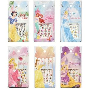 6 stuks Disney Prinsessen Individueel Verpakte Nagelstickers - Sneeuwwitje, , , Belle, Assepoester - Glanzende DIY Decals, Zelfklevend, Prinses Thema voor Creatieve Nail Art