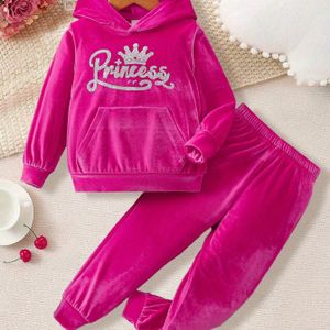 Meisjes 2-delige set: Herfst/Winter Nieuwe Fleece-gevoerde Pailletten Letter Hoodie & Veelzijdige Broek met Trekkoord, Modieuze Warme Outfit voor Peuters en Kinderen, Perfect voor Buiten