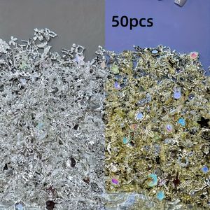 Legering Bedelset: Collectie van 50 Stuks, Ingelijst met Strass en Diverse Gouden en Zwarte Hangers voor Nagelkunst Ontwerp, Geurloos