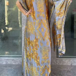 Tuniekjurk met bloemenprint voor dames in plusmaten met sjaal - 100% polyester, ronde hals, vleermuismouw, losse pasvorm, lange lengte, niet rekbaar, feestkleding voor alle seizoenen