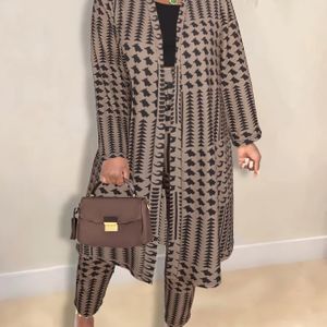 Plus Size Vrouwen Geometrische Cardigan en Broek Set, Diepe V-hals Gebreid Polyester 95% met 5% Elastaan, Lichte Stretch Casual Elegante Outfit