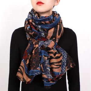 1st Elegante Luipaardprint Chiffon Sjaal - Dames Casual Strandwikkelrok, Zacht Polyester, Perfect voor Buitenactiviteiten, Strand Sjaal