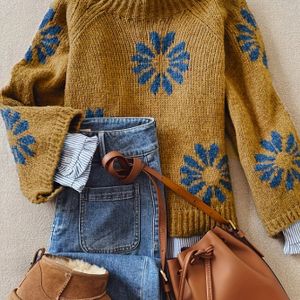 Vrouwelijke Bloemen Jacquard Hoge Hals Trui, Acryl , Lange Mouw, Kleur Ontwerp, voor Alle Seizoenen