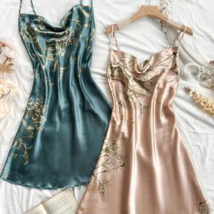 2-delige set - Sexy nachtjaponnen met bedelkraag en print voor dames | Modieus en sensueel design