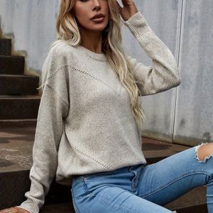 Vrouwen Cozy Beige Sweater - Lange Mouw, Ronde Hals, Drop Shoulder Ontwerp, Zacht & Stretchy voor Herfst/Winter, Casual Stijl, Casual Winter Wear | Cozy Knitwear | Texture