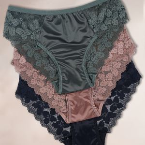 3 stuks Kleur Satijn Glans Stof Bloemen Contrasterende Kant Patchwork Slipjes Zachte Ademend Middelhoge Taille String voor Vrouwen