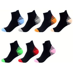 7 enkelsluiting compressiesokken, ademend polyester gebreide stof, comfortabele pasvorm voor heren en dames, atletische sokken voor hardlopen, fietsen, wandelen - zwart en wit