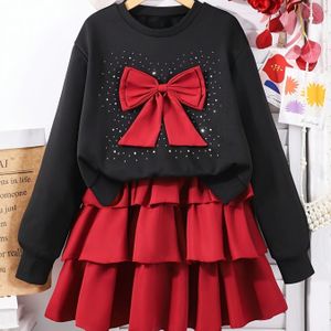 Modieuze Meisjes Schoolseizoen Rode Strik Decor Zwarte Casual Lange Mouw Top met Rode Cake Rok Tweedelige Set, Eenvoudig Ontwerp Geschikt voor Dagelijks Buitengebruik in Lente en Herfst