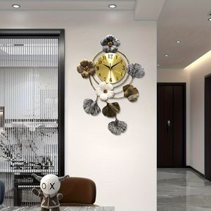 TEMU Moderne Minimalistische Metalen Bloemen Wandklok - Ginkgoblad Ontwerp, voor Huisdecoratie - Perfect voor Slaapkamer, Woonkamer, Keuken, Kantoor & Meer - Ideaal Kerst- & Halloween Accent