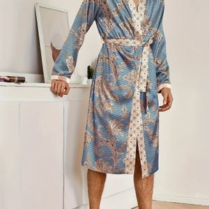 2-delige Heren Badjas Set, Elegante en Luxueuze Bloemenprint Pyjama Outfit met V-hals Lange Mouwen Badjas en Shorts, Homewear Badjas Set