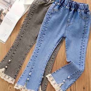 Trendy nieuwe witte parel met kant en elastische sneeuwvlokje denim, stijlvol en modieus met voorkielen, beschikbaar in zwart en blauw, veelzijdig en populair onder kinderen.