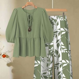Gerichte Ontwikkeling - Lente/Zomer Nieuwe Kleur Ronde Hals Tie-Belt Half-Open Voorkant Korte Mouw Planten Print Rechte Pijp Casual Comfortabele T-Shirt Broek Set