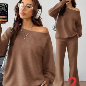 Vrouwen tweedelige set, losse asymmetrische hals lange mouw sweatshirt gecombineerd met wijde broek voor herfst en winter
