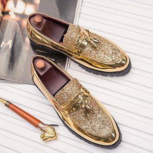 Glanzende Loafers met Kwastjes voor Heren, Slijtvaste Antislip Instap Schoenen met PU Bovenwerk voor Bruiloftsfeest, Klassieke Stijl, Formele Stijl, Vier Seizoenen