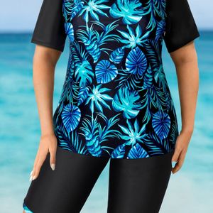 Tankini-badpak voor dames met een grotere maat, met een stijlvolle korte mouw bovenkant met een print en korte broek met vijf punten.
