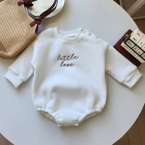 Baby Neutrale Lange Mouw Losse Casual Herfst Winter Fleece Geborduurde Letter Jumpsuit Romper, Perfect voor Buiten