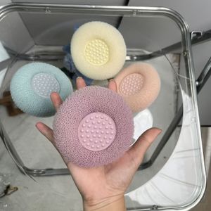 4 stuks exfoliërende douchespons met zuignap - massagebadbal spons, wandgemonteerde loofah voor mannen en vrouwen, vier verschillende kleuren