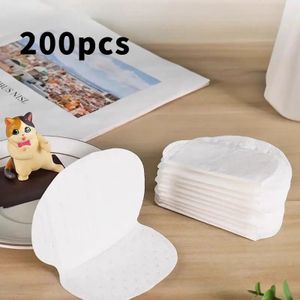 200 stuks Non-Woven Stoffen Zweetdoekjes voor Buitensporten - Ademend, Comfortabel & Anti-Zweet, Ideaal voor Kamperen, Wandelen, Vissen, Autorijden, Kantoor, Openbare Plaatsen