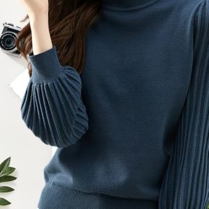 Stijlvolle Zwarte Top voor Vrouwen - Chique Lange Mouwen, Ronde Hals, Geribbelde Textuur, Perfect voor Herfstmode, Stijlvolle Laagstuk|Verfijnde Stijl|Constructie