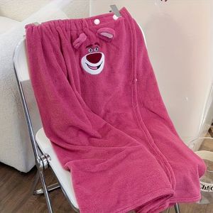 Aardbeienbeer Badjas, Absorberende Dikke Koraalrok met Schattig Cartoon Aardbeienbeer Ontwerp, Zacht Fleecestof Met Berenoors en Zijknoopsluiting