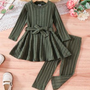 Winter Warme Bohemian & Wit Gestreepte Gebreide Jumpsuit Set - Lange Mouwen Smock Jurk met Bijpassende Broek, Wasmachinebestendige Outfit voor 0- (Eerste Fotoshoot Kleding), Perfect voor Buiten